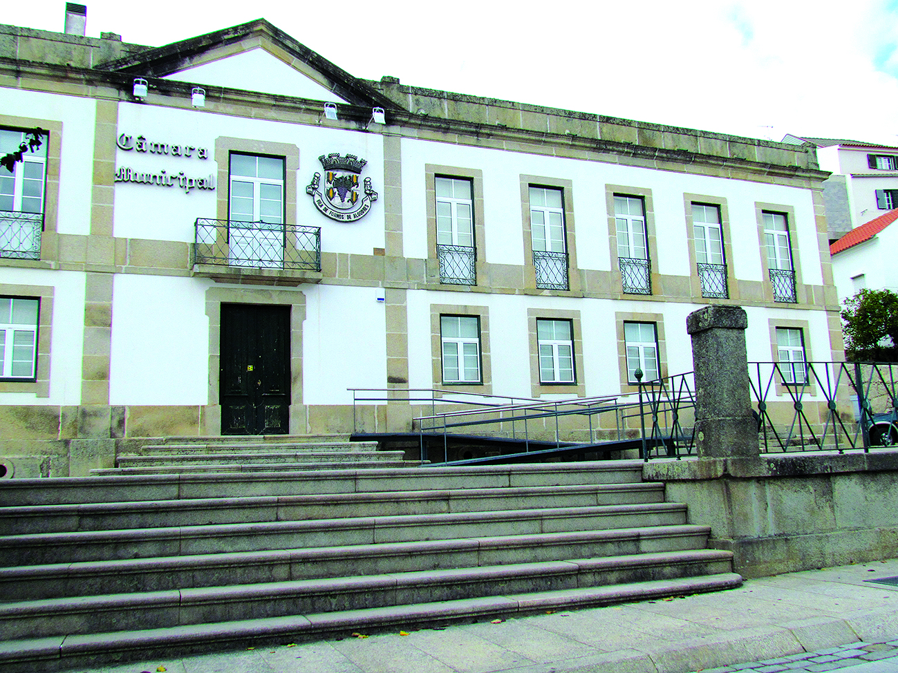 Fornos de Algodres - Autarquia cria Oficina solidária ‘Amiga de sua Casa’