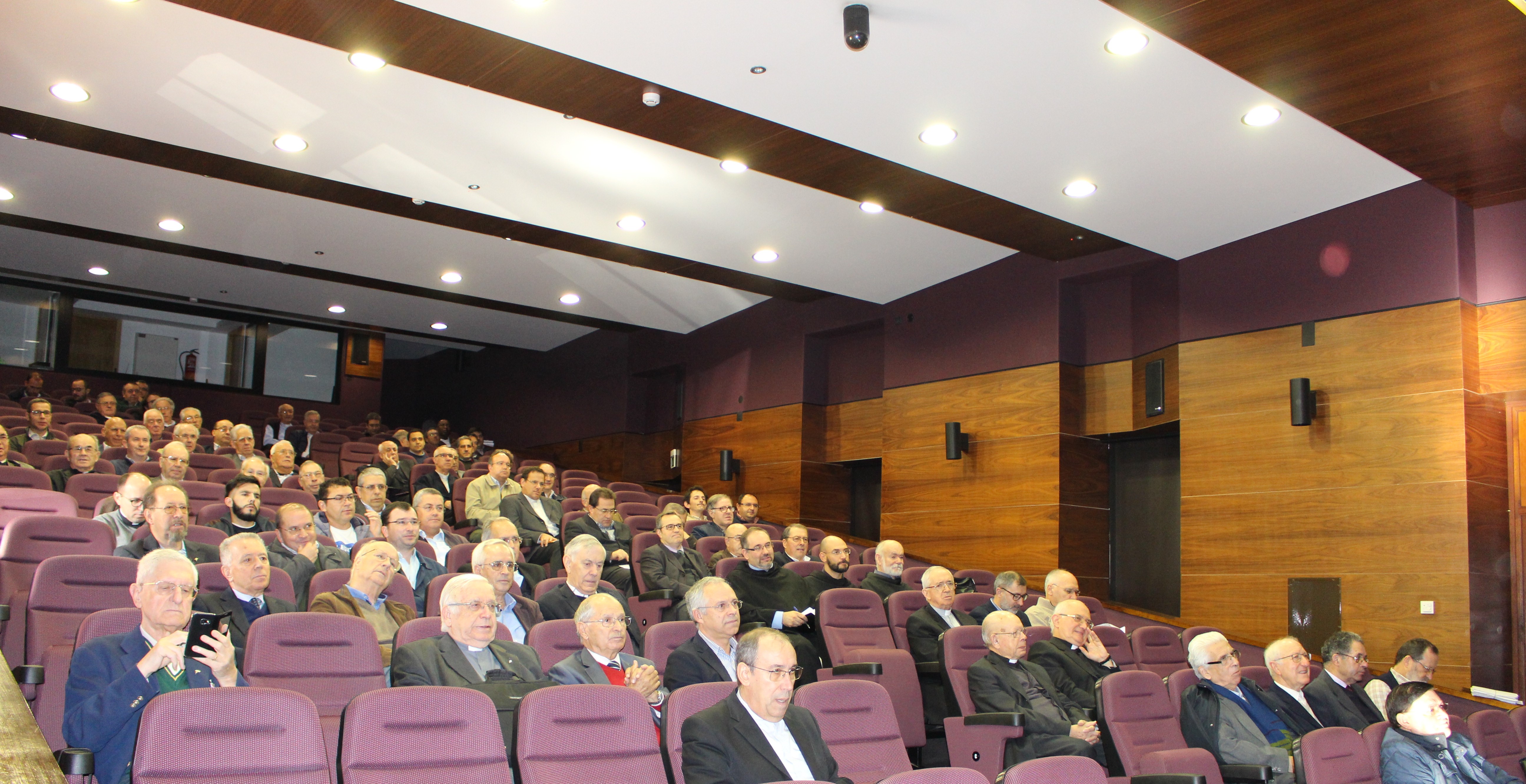 D. António Luciano ao clero diocesano: “sois a minha primeira preocupação pastoral”