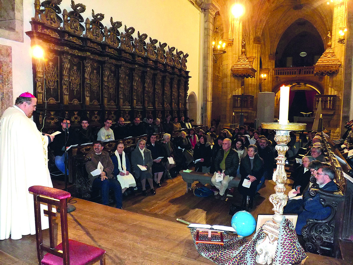 Vigília juntou muitos consagrados na Catedral